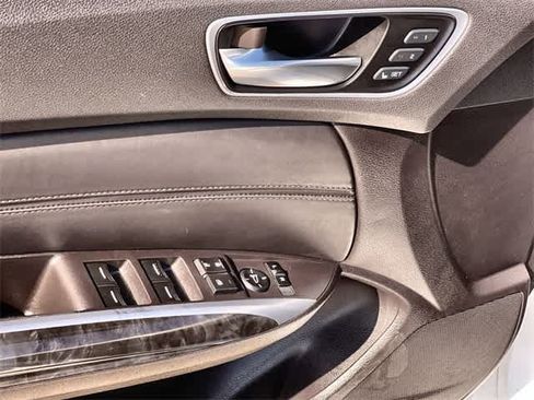 Used 2020 Acura TLX image 30
