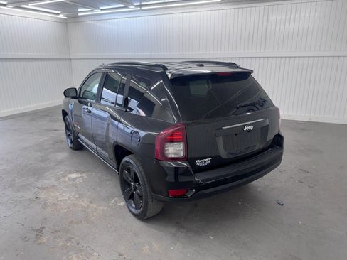 Used 2014 Jeep Compass Latitude image 7