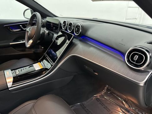 Used 2025 Mercedes-Benz C 300 Sedan image 26
