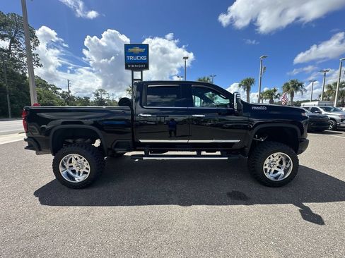 Used 2024 Chevrolet Silverado 2500 High Country w/ Technology Package AWD/4WD image 17