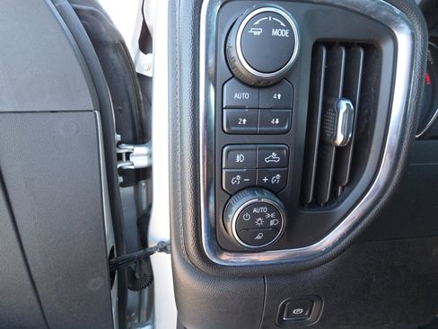 Used 2020 Chevrolet Silverado 2500 LTZ w/ LTZ Plus Package image 21