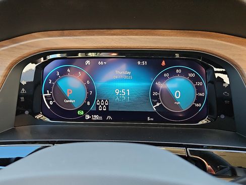 New 2026 Volkswagen Atlas SE image 19