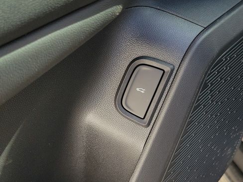 New 2027 GMC Terrain Elevation w/ Elevation Premium Package FWD image 19