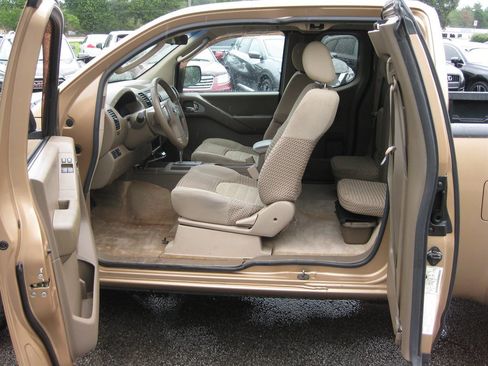 Used 2005 Nissan Frontier SE w/ (P01) Power Pkg RWD image 26