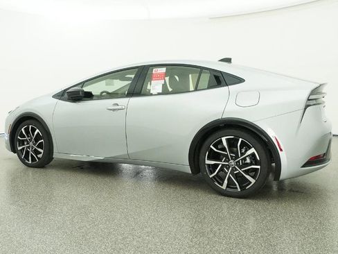New 2026 Toyota Prius Plug-In Hybrid image 12