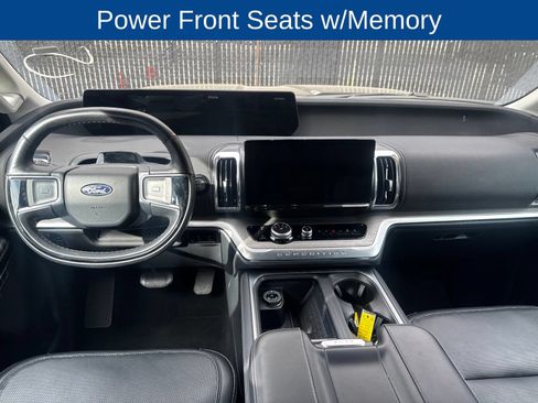Used 2025 Ford Expedition Max Platinum AWD/4WD image 19