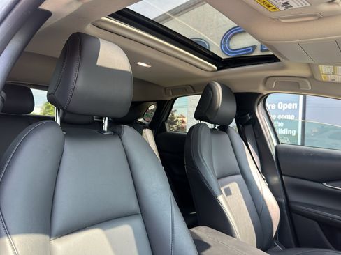 Used 2025 MAZDA CX-30 AWD 2.5 S w/ Preferred Package image 13