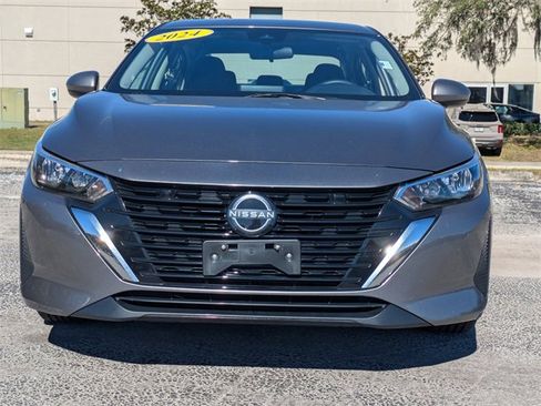 Used 2024 Nissan Sentra SV image 9