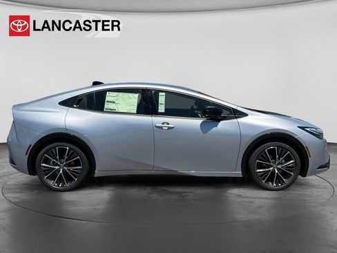 New 2026 Toyota Prius XLE FWD image 8