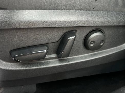 Used 2019 INFINITI QX50 Essential w/ Premium Heat Package AWD/4WD image 25