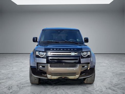 Used 2020 Land Rover Defender 110 X image 2