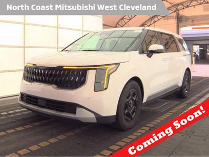 Used 2025 Kia Carnival