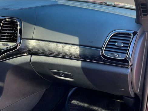 Used 2020 Jeep Grand Cherokee High Altitude RWD image 16