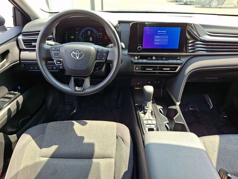 Used 2025 Toyota Camry LE FWD image 12