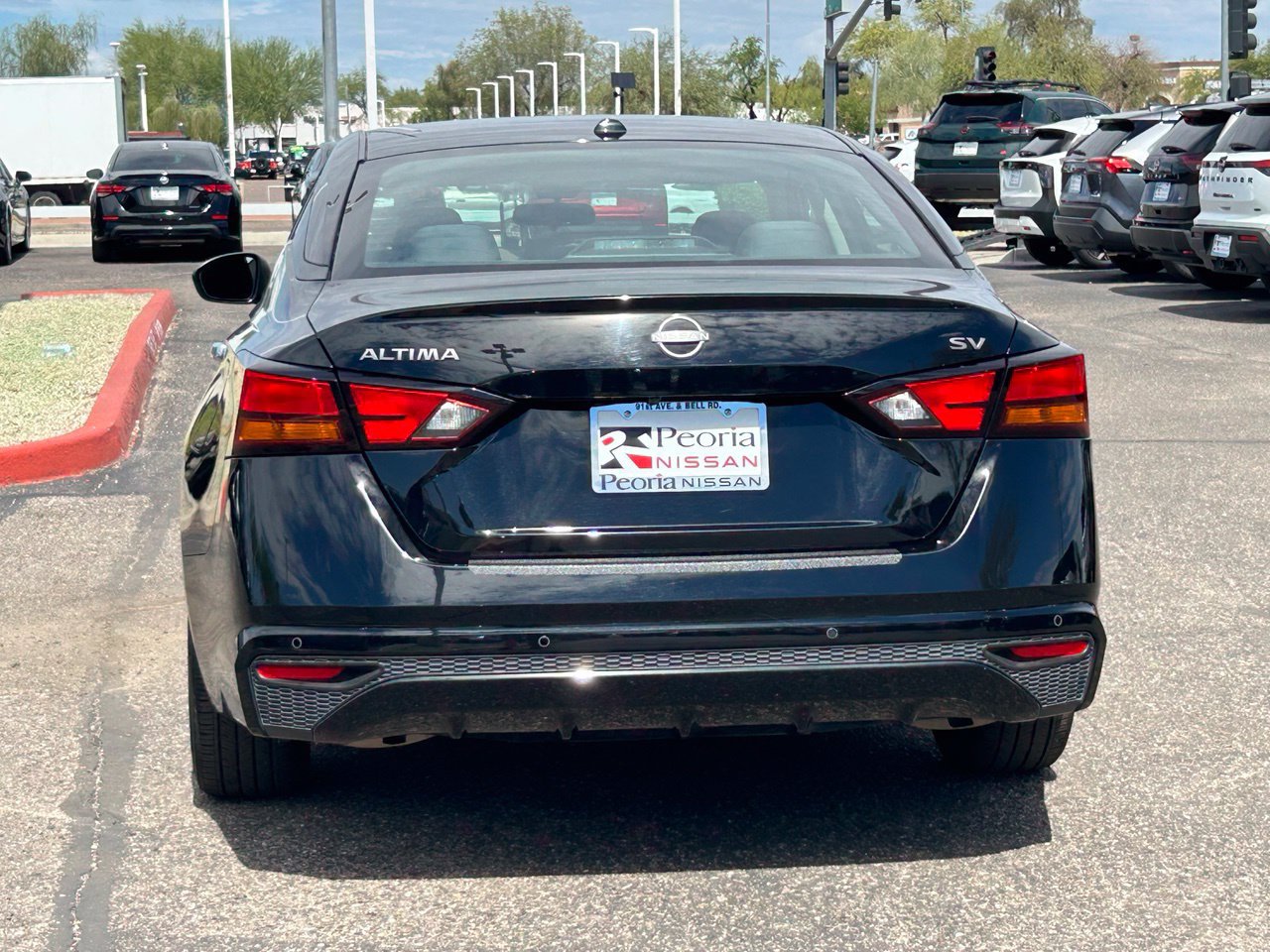 Certified 2024 Nissan Altima 2.5 SV FWD image 5