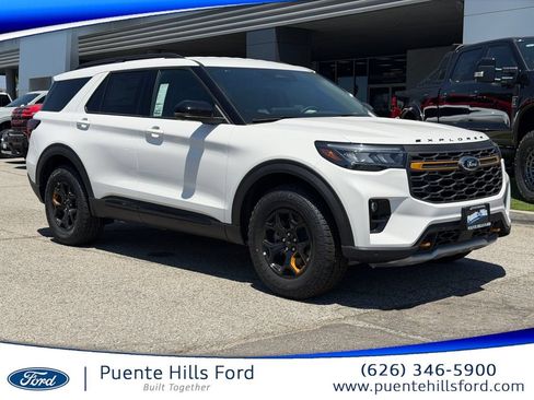 New 2026 Ford Explorer Tremor w/ Tremor Convenience Package AWD/4WD image 1