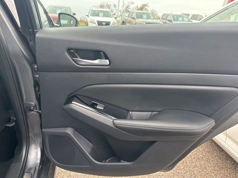 Used 2025 Nissan Altima 2.5 SL image 34