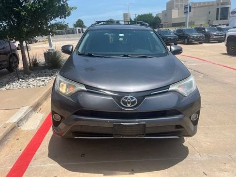 Used 2016 Toyota RAV4 XLE FWD image 3