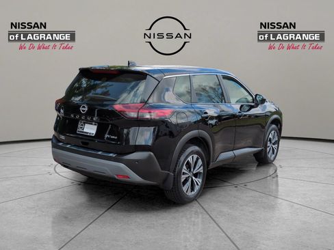 Used 2023 Nissan Rogue SV AWD/4WD image 6