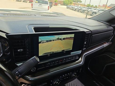 Used 2025 Chevrolet Silverado 2500 LT AWD/4WD image 17