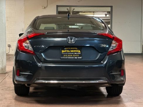 Used 2019 Honda Civic EX image 4
