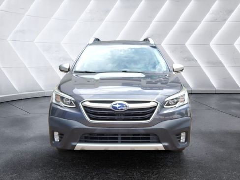 Used 2020 Subaru Outback Touring w/ Popular Package #2 AWD/4WD image 2