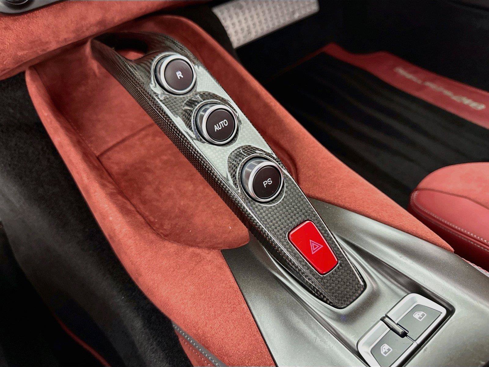 Used 2019 Ferrari 812 Superfast RWD image 20