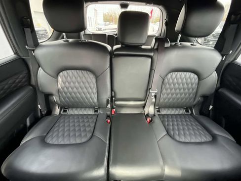 Used 2024 INFINITI QX80 Sensory image 30
