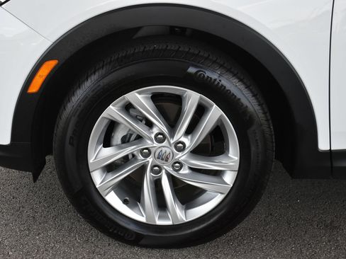 Used 2025 Buick Envista Preferred w/ Convenience I Package FWD image 10