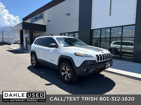 Used 2016 Jeep Cherokee Trailhawk AWD/4WD image 1