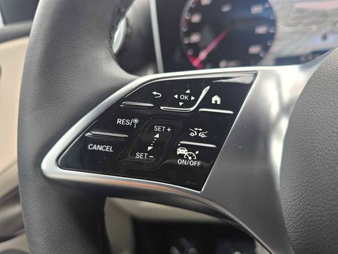 Used 2026 Mercedes-Benz GLC 300 4MATIC image 33