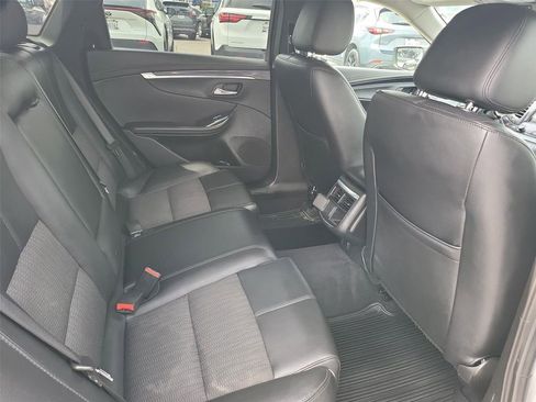 Used 2019 Chevrolet Impala LT w/ LT Convenience Package FWD image 18