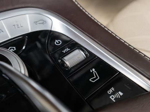 Used 2020 Mercedes-Benz Maybach S 560 4MATIC image 49