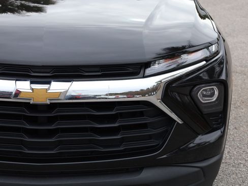 Used 2024 Chevrolet TrailBlazer LS w/ LS Convenience Package image 14