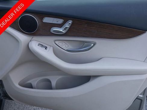 Used 2022 Mercedes-Benz GLC 300 4MATIC w/ Premium Package Lite image 20