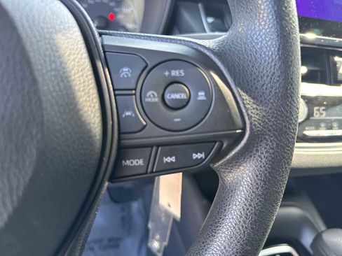 Used 2024 Toyota Corolla LE FWD image 22