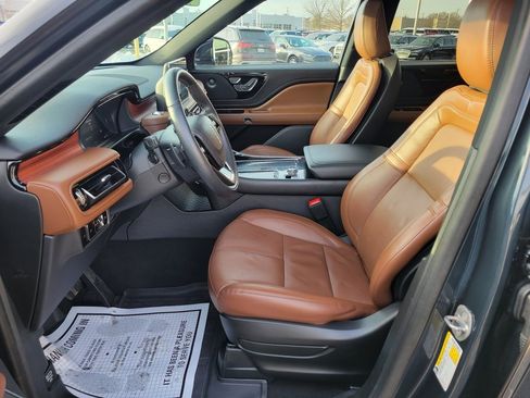 Certified 2024 Lincoln Aviator Reserve w/ Elements Package Plus image 5