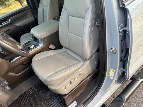 Used 2024 Chevrolet Silverado 1500 RST image 12