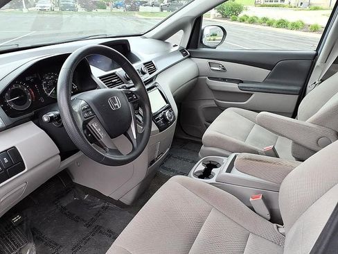 Used 2014 Honda Odyssey EX image 13