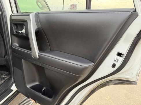 Used 2018 Toyota 4Runner SR5 image 27