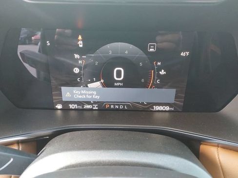 Used 2023 GMC Canyon AT4 w/ AT4 Premium Package AWD/4WD image 14