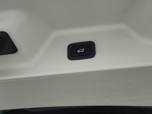 Used 2014 Land Rover Range Rover Supercharged AWD/4WD image 30