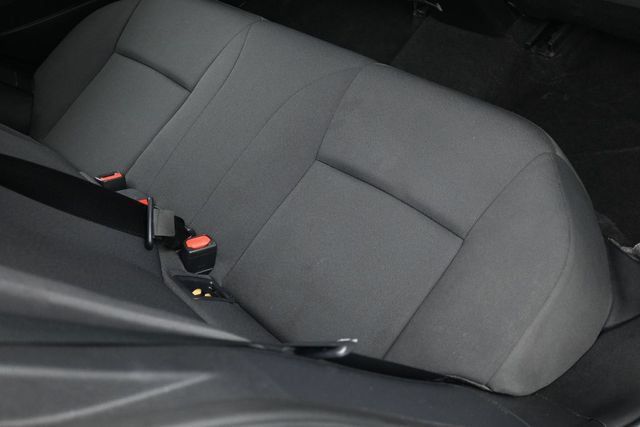 Used 2025 Toyota Corolla LE FWD image 31