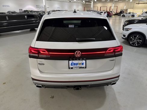 New 2026 Volkswagen Atlas Peak Edition AWD/4WD image 8