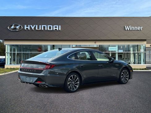 Used 2023 Hyundai Sonata Limited FWD image 4
