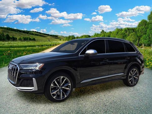 Used 2020 Audi SQ7 Premium Plus w/ Driver Assistance Package AWD/4WD image 2