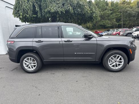 New 2025 Jeep Grand Cherokee Laredo X w/ Luxury Tech Group I image 2