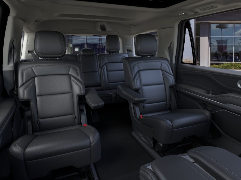 New 2026 Lincoln Navigator Reserve AWD/4WD image 11