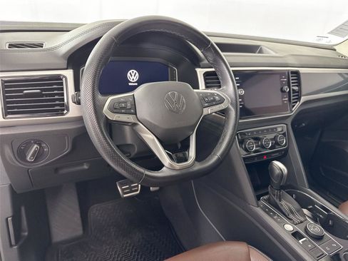 Used 2022 Volkswagen Atlas SEL Premium AWD/4WD image 4