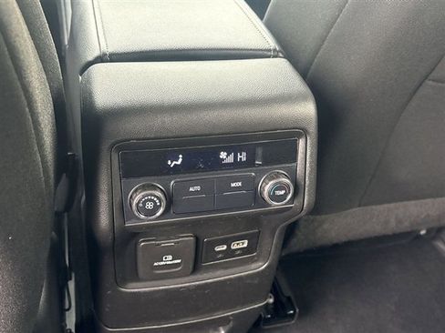 Used 2021 GMC Acadia SLE w/ Driver Convenience Package image 20